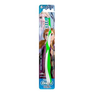 ESCOVA DENTAL INFANTIL ORAL B PRO SAUDE STAGES 8ANOS+ MACIA