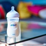 MAMADEIRA PHILIPS AVENT TRANSPARENTE PETALA 260ML